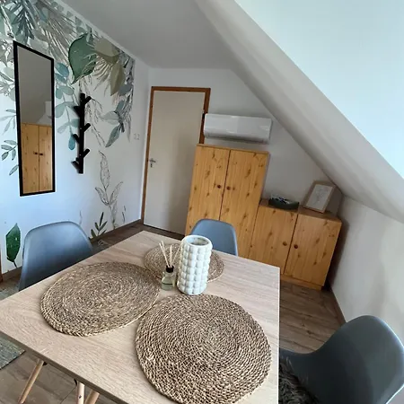 Luca Vendeghaz בית הארחה 3*